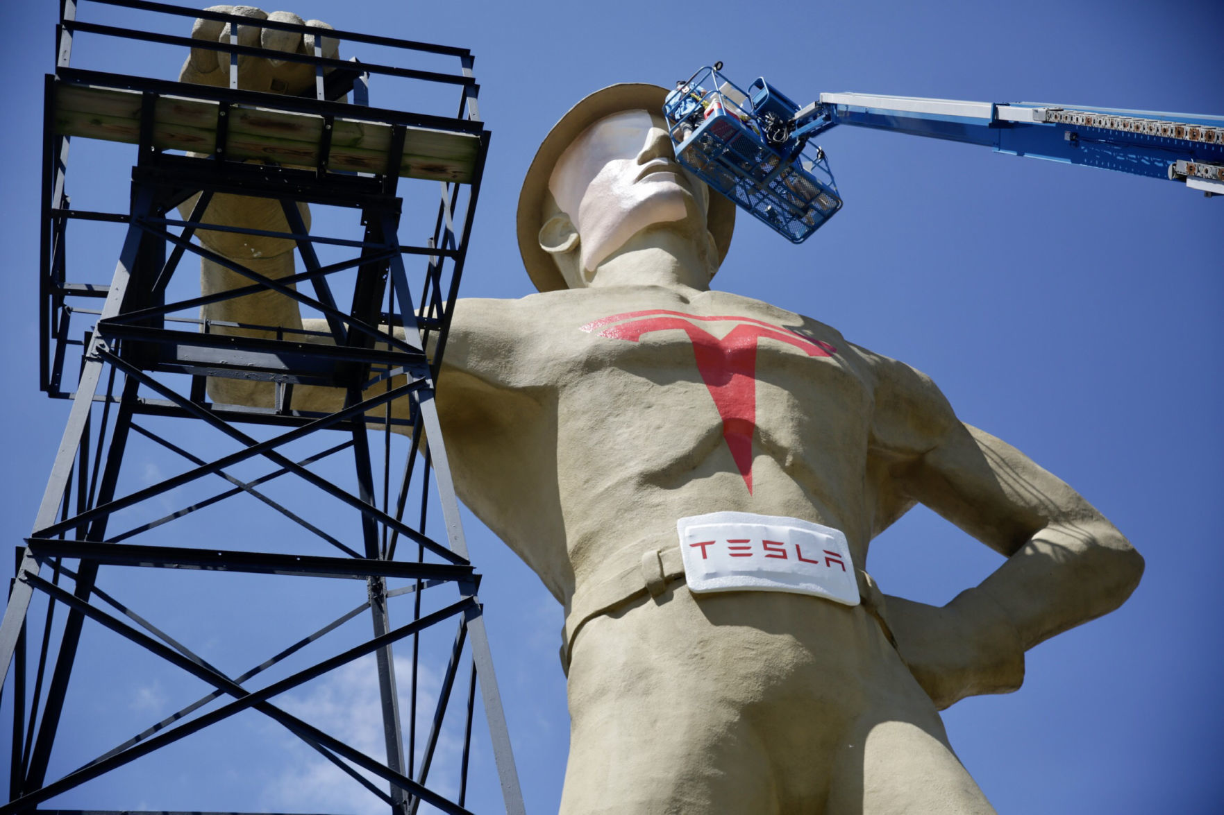 Tesla Driller